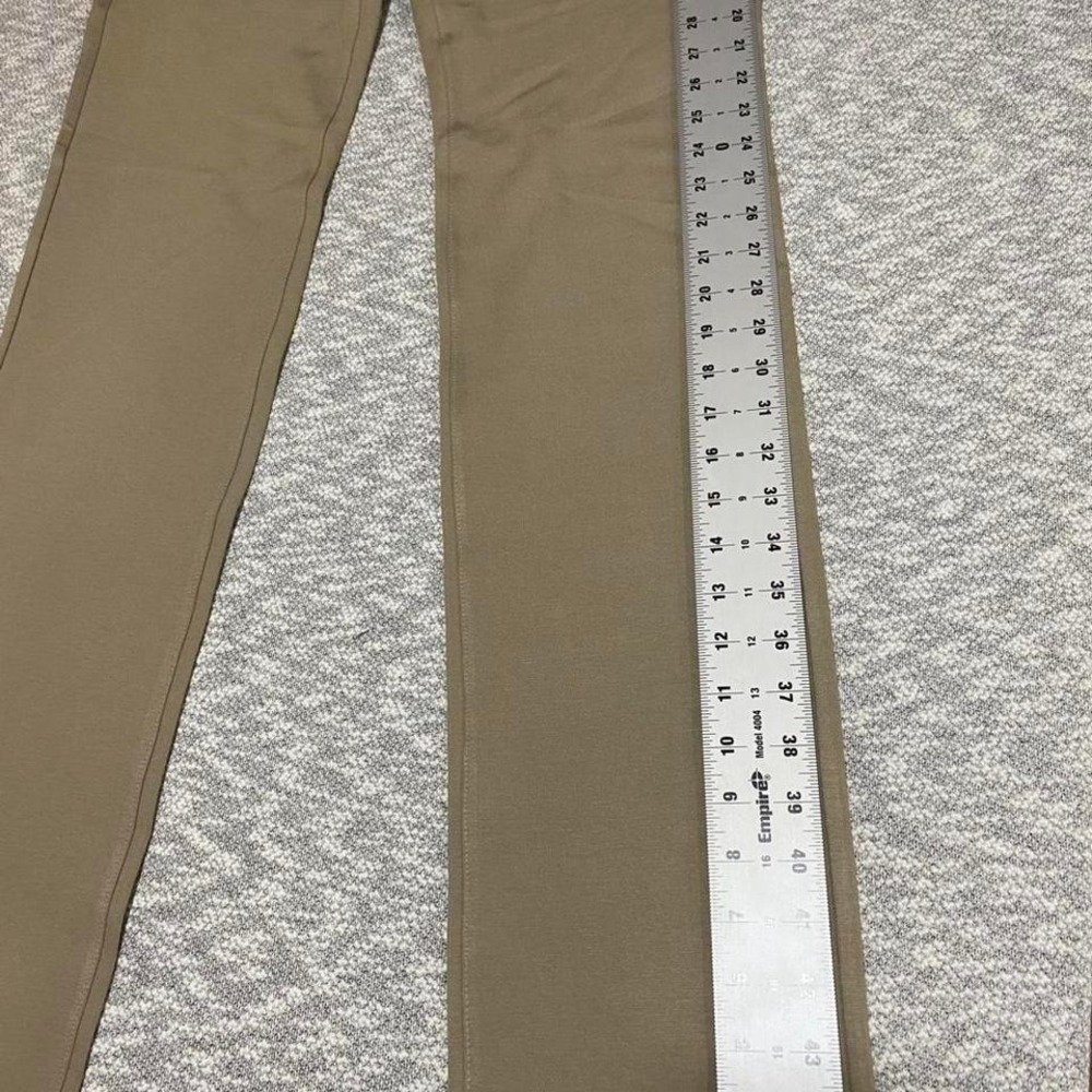 True classic beige NWT chino's Men 33X34 Slim. SKU-A206#chinos #menswear